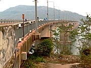 Lao-Nippon Bridge in Pakse by Asienreisender